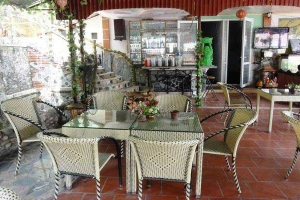 Sơn Cafe