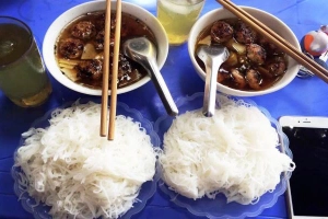 Quán Ăn Sơn Hòa - Bún Chả