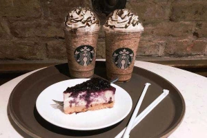 Starbucks Coffee - Bà Triệu
