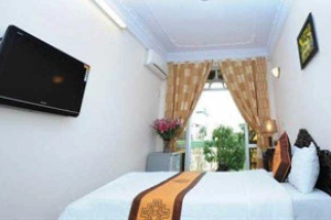 Stars Hotel - Bát Sứ