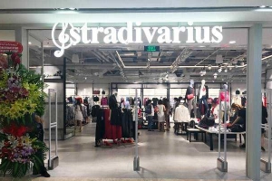 Stradivarius Vietnam - Vincom Đồng Khởi
