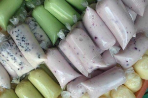 Sữa Chua Túi Hoa Quả - Shop Online