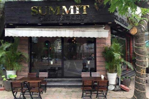 Summit Coffee & Lounge