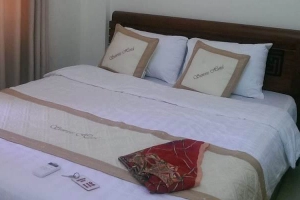 Sunrise Hotel - Trương Pháp