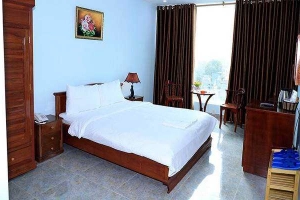 Suối Tiên Hotel