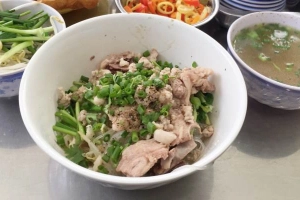 Quán Ăn Tạ Ký Mì Gia