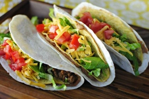 Quán Ăn Tacos & Tacotise