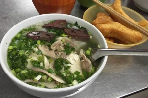 Quán Ăn Tám Râu - Phở Gà Ta & Bún Miến Trộn Vịt Quay