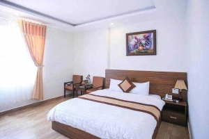 Tầm Xuân Hotel