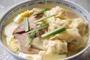 Quán Ăn Tần Ký Mì Gia - Phạm Văn Đồng