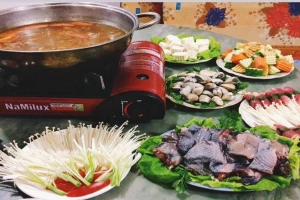 Quán Ăn Tân Lộc - Lẩu Gà Đen