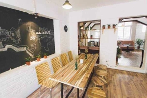 Tầng Trệt Cosmo Cafe - Breakfast & Brunch Restaurant
