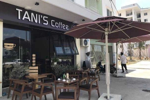 Tani's Cafe