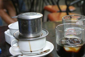Thái Bảo - Cafe Billiards