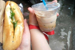 Thai's Cafe & Bánh Mì