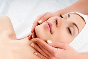 Thẩm Mỹ Viện Vầng Trăng - Nguyễn Ngọc Vũ