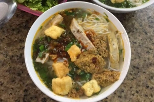 Quán Ăn Thắng Bình - Phở, Bún & Miến