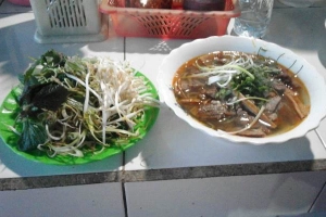 Thắng Thêu - Bún Măng & Bún Bò Giò Heo