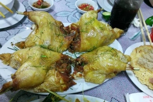 Thành Long - Gà Tươi Mạnh Hoạch