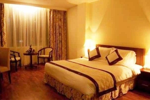 Thanh Long Hotel - Hùng Vương