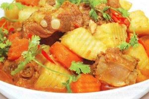Thanh Thảo - Nhà Hàng Tiệc Cưới