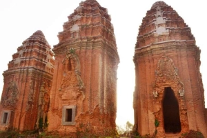 Tháp Dương Long