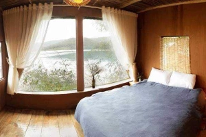 The Lake House
