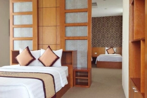 The Queen Hotel