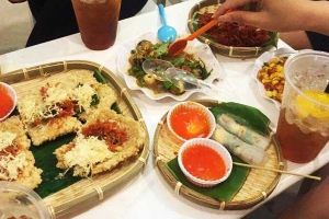 Thèm Ăn Vặt - Bánh Tráng Cuốn Sốt Me