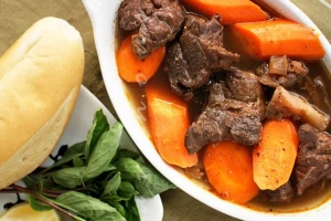 Quán Ăn Thiên Vân Cali - Bún Bò Huế & Bò Kho