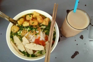 Quán Ăn Thu Hằng - Bún Riêu, Mì & Cháo Gà