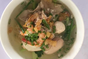 Quán Ăn Thuận Ký - Mì Hủ Tiếu & Chè Nóng Lạnh