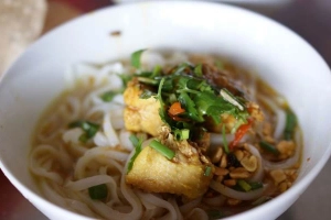 Quán Ăn Thúy - Bún & Mì Quảng