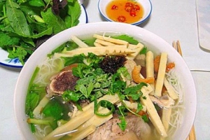 Quán Ăn Thủy Tiên - Phở Bò, Bún Mọc - Tân Xuân