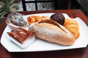 Tiệm Bánh ABC Bakery - Nguyễn Trãi