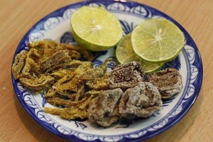 Tiệm Bánh Bà Thu - Ô Mai Chanh Chua Chua Ngọt Ngọt