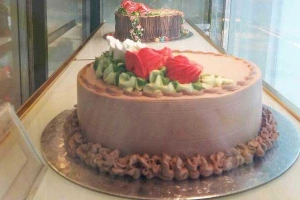 Tiệm Bánh Bakery & Kem Tràng Tiền - Thái Thịnh
