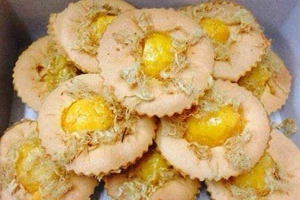Tiệm Bánh Bánh Bông Lan Trứng Muối Phô Mai Chà Bông