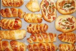 Tiệm Bánh Bánh Kem & Bánh Mì - Phú Đô