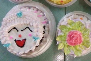Tiệm Bánh Bánh Kem Phương Nga 3
