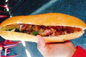 Tiệm Bánh Bánh Mì 72