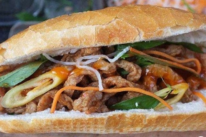 Tiệm Bánh Bánh Mì Ba Lẹ - Lê Thành Phương