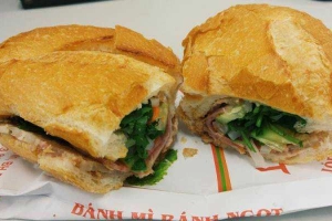 Tiệm Bánh Bánh Mì Bát Đạt