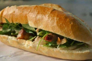 Tiệm Bánh Bánh Mì - Cây Trâm