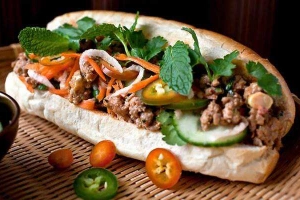Tiệm Bánh Bánh Mì Cửu Long