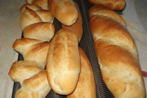 Tiệm Bánh Bánh Mì Gùi - Hoàng Ngọc Phách