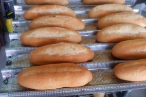 Tiệm Bánh Bánh Mì Hà Nội - 495 Sư Vạn Hạnh