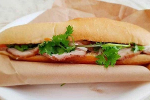 Tiệm Bánh Bánh Mì Hà Nội - 536 Nguyễn Oanh