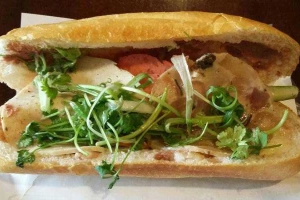 Tiệm Bánh Bánh Mì Hà Nội - Lương Định Của