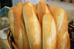 Tiệm Bánh Bánh Mì Hoa Trí